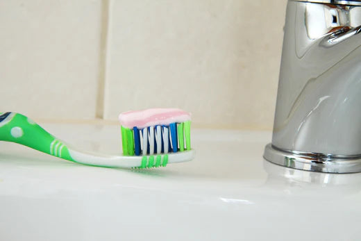 Compostable Toothbrush: Why Using One is Better for the Environment