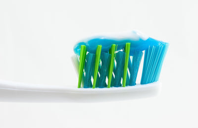 Avoiding Chemicals in Your Toothpaste: Why is it Better For You?